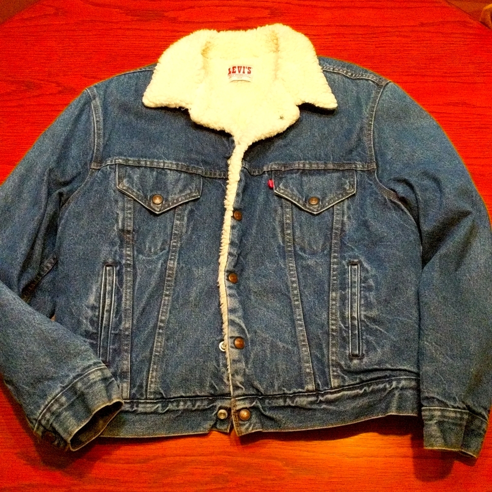 Levi Sherpa lined jean jacket